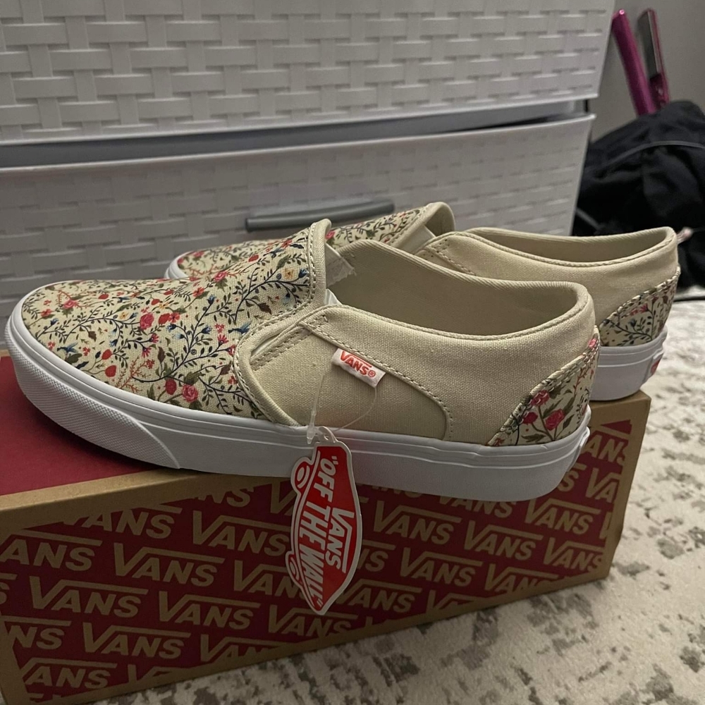 FLORAL VANS